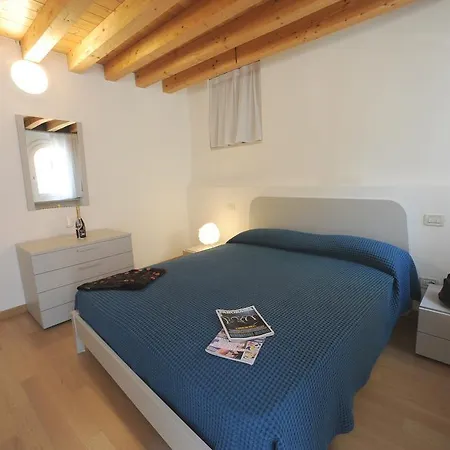 Borgo Borago Διαμέρισμα Brenzone sul Garda