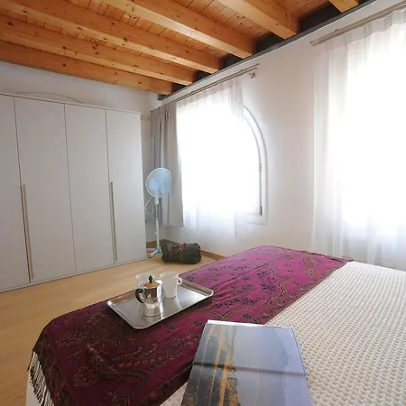 Borgo Borago Διαμέρισμα Brenzone sul Garda