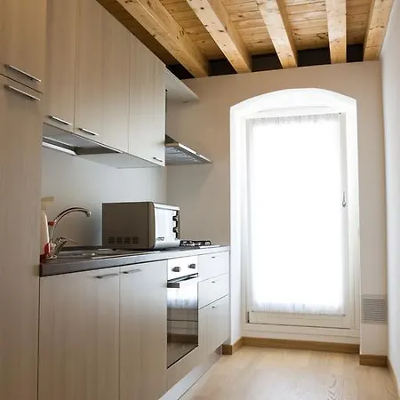 Borgo Borago * Brenzone sul Garda